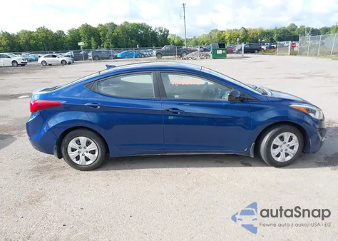 2016 Hyundai Elantra Se z USA, uszkodzony, nr VIN 5NPDH4AE3GH781301